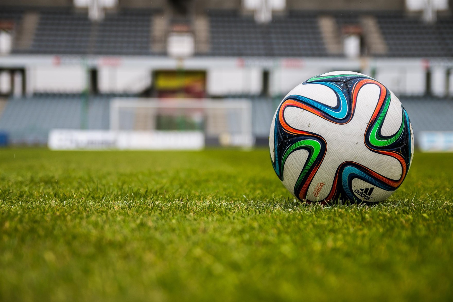 feld-fussball-gras-47354